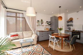 Отель Holiday House Apartments  Паланга